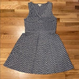 Madison Jules sleeveless dress - Size Large